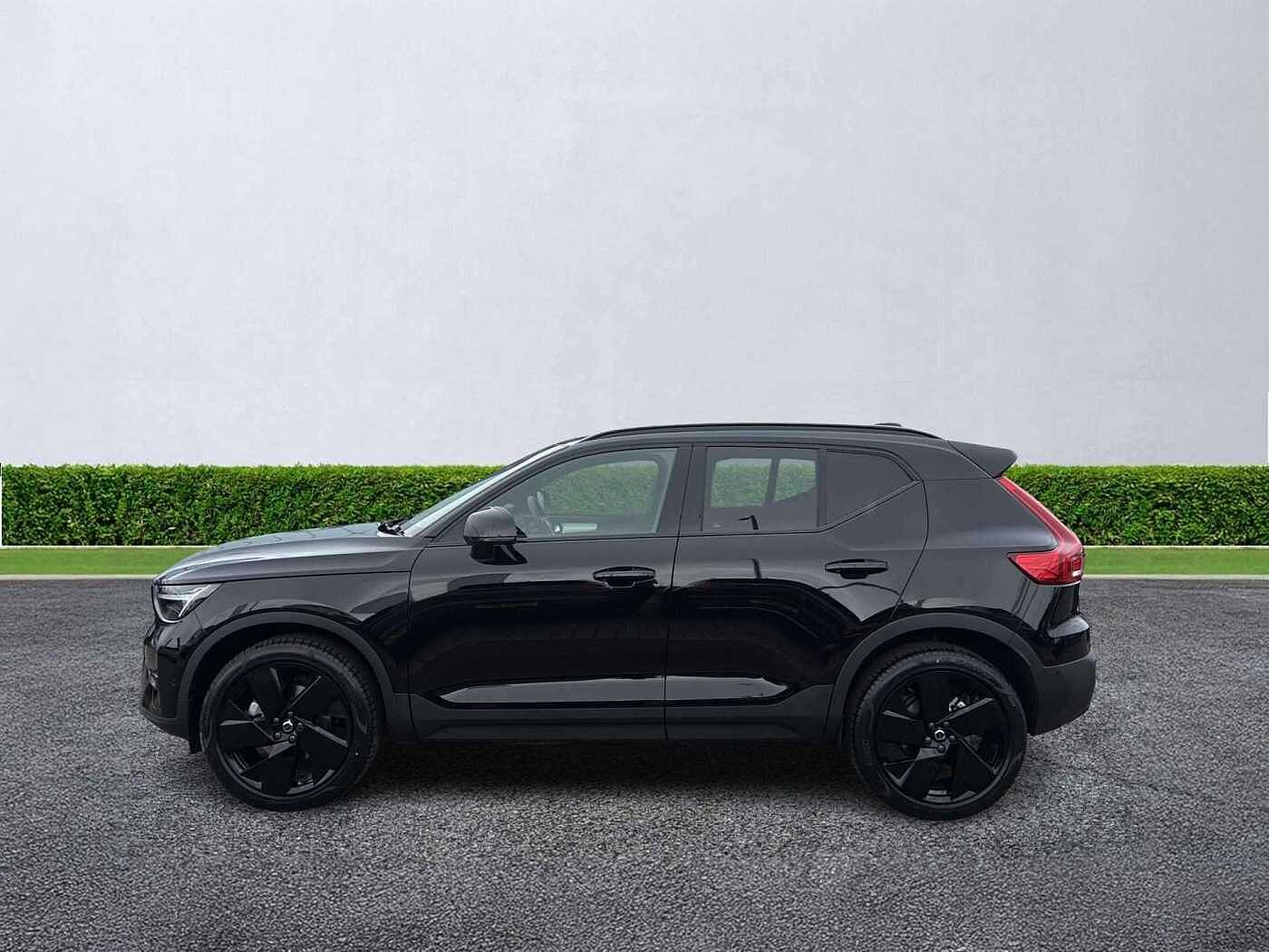 Volvo XC40 2.0 B4P Ultra Black Edition 5Dr Auto