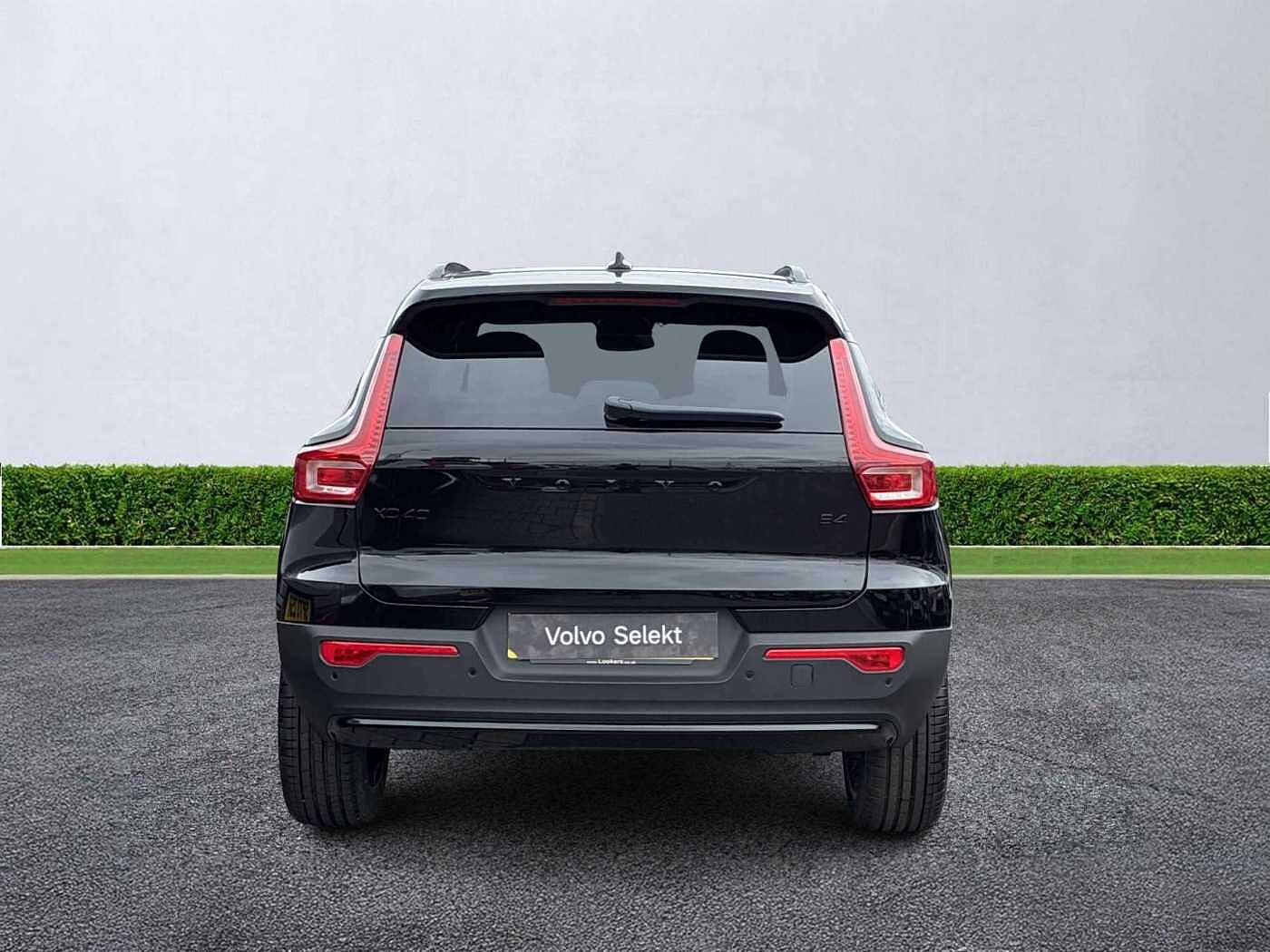 Volvo XC40 2.0 B4P Ultra Black Edition 5Dr Auto