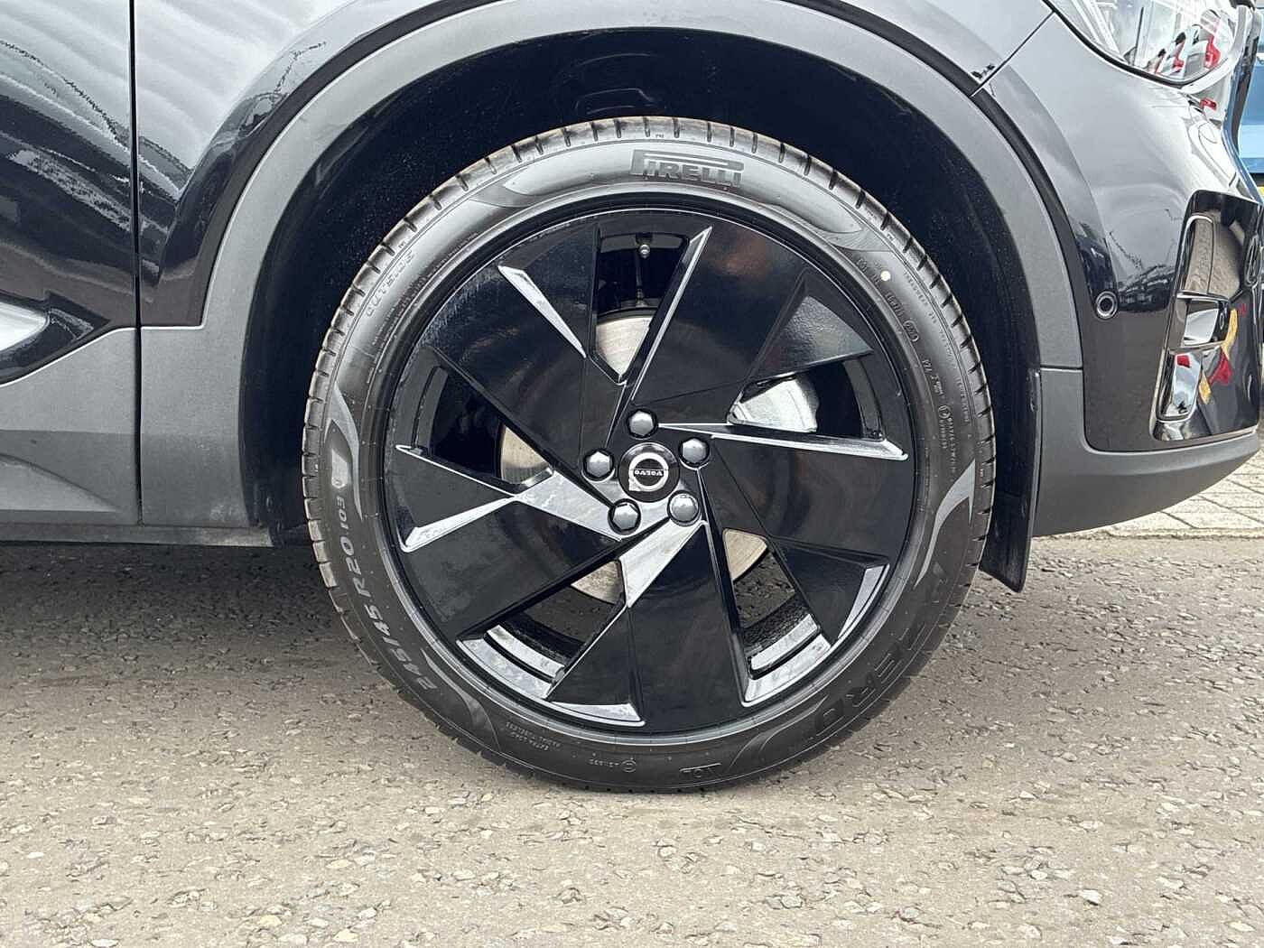 Volvo XC40 2.0 B4P Ultra Black Edition 5Dr Auto