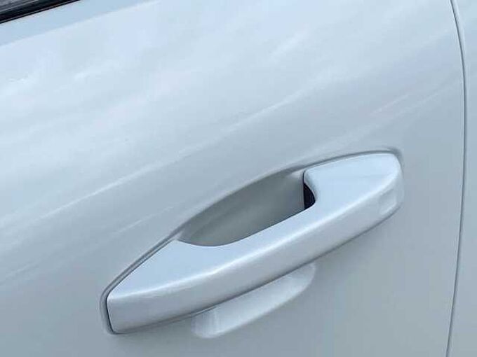 Volvo Xc40 2.0 B4P Ultra Black Edition 5Dr Auto