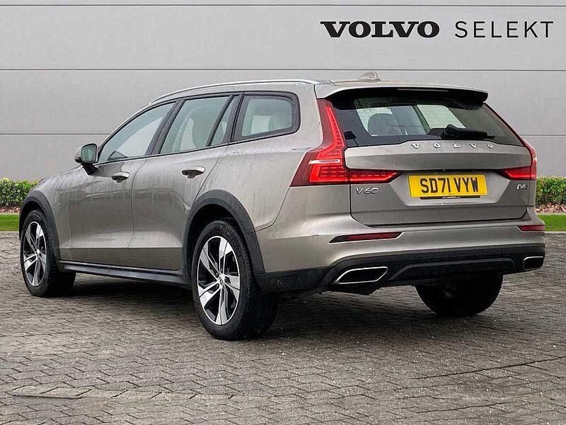 Volvo V60 Cross Country Country, B4 AWD mild hybrid