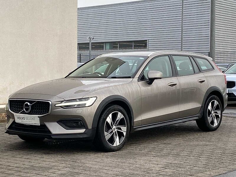 Volvo V60 Cross Country Country, B4 AWD mild hybrid