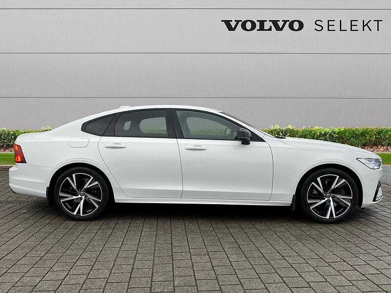 Volvo S90 Recharge R-Design, T8 AWD plug-in hybrid