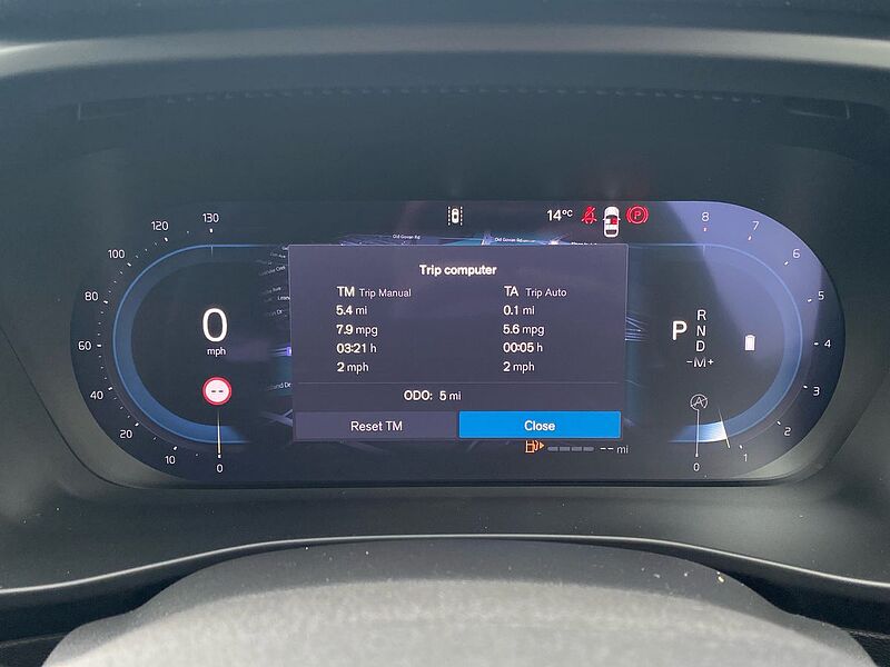 Volvo XC40 2.0 B4P Ultra Dark 5Dr Auto