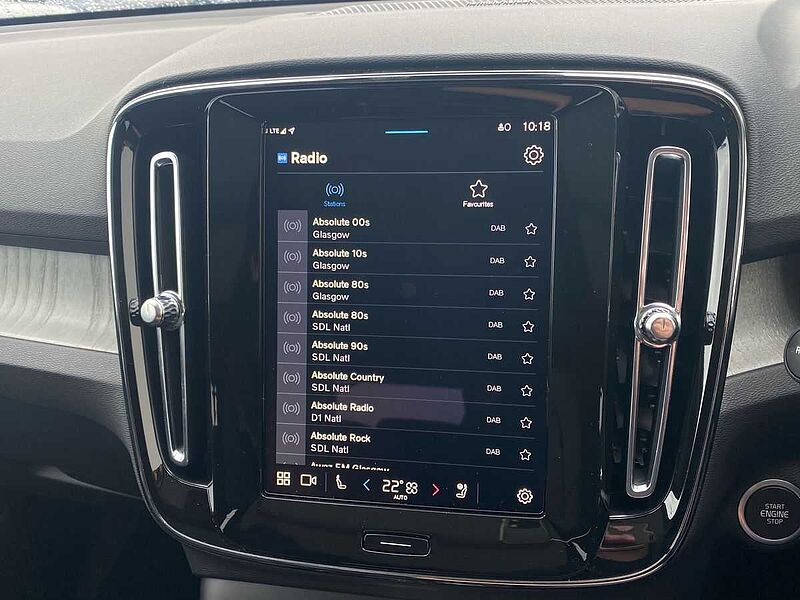 Volvo XC40 2.0 B4P Ultra Dark 5Dr Auto