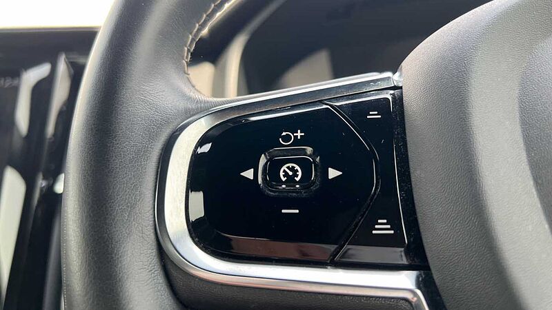 Volvo S90 2.0 T8 [390] Hybrid R DESIGN Plus 4dr AWD Gtron