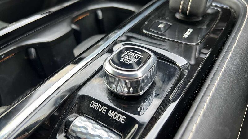 Volvo S90 2.0 T8 [390] Hybrid R DESIGN Plus 4dr AWD Gtron