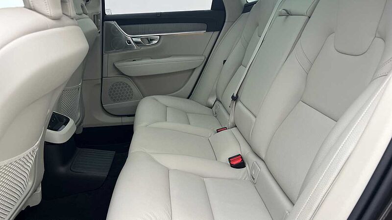 Volvo V90 Volvo  Estate 2.0 T8 [455] PHEV Ultra Dark 5dr AWD Auto