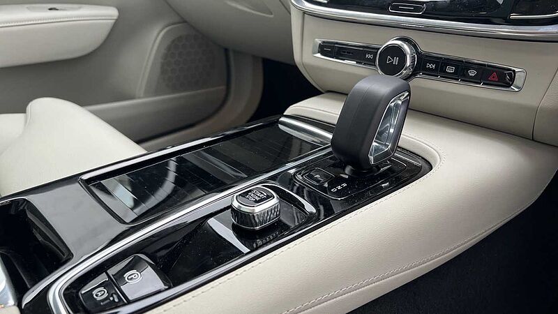 Volvo V90 Volvo  Estate 2.0 T8 [455] PHEV Ultra Dark 5dr AWD Auto