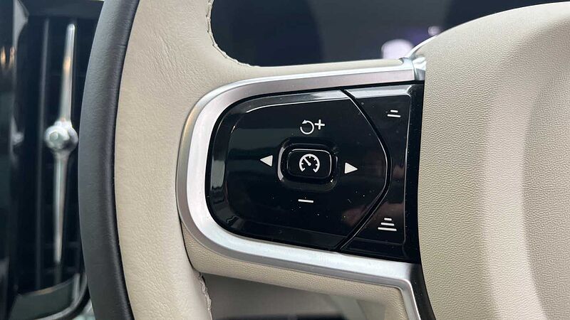 Volvo V90 Volvo  Estate 2.0 T8 [455] PHEV Ultra Dark 5dr AWD Auto