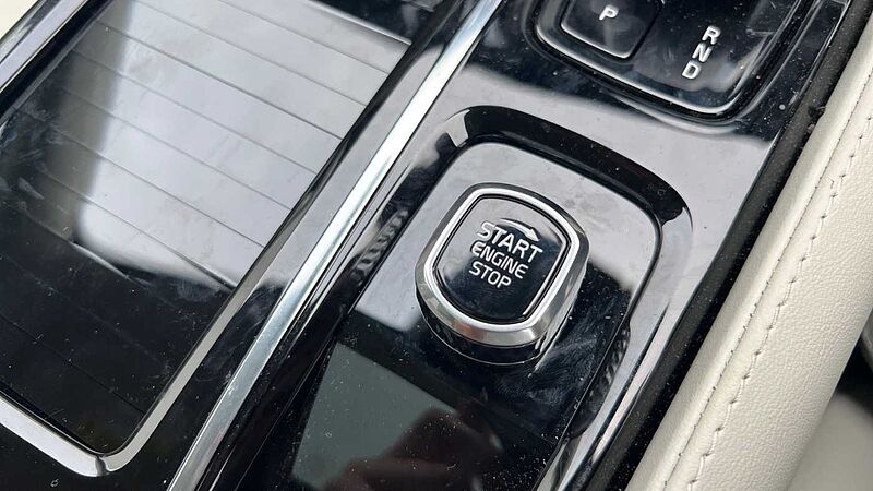 Volvo V90 Volvo  Estate 2.0 T8 [455] PHEV Ultra Dark 5dr AWD Auto