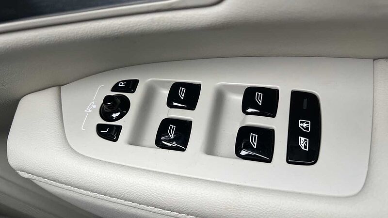 Volvo V90 Volvo  Estate 2.0 T8 [455] PHEV Ultra Dark 5dr AWD Auto