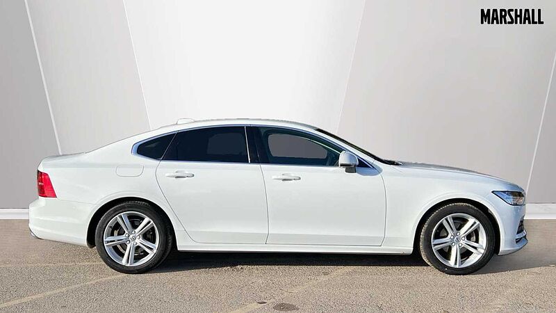 Volvo S90 2.0 D4 Momentum Plus 4Dr Geartronic Saloon