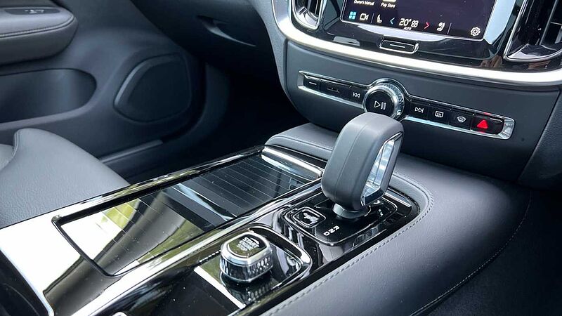 Volvo V60 2.0 T8 [455] Phev Ultra Dark 5Dr AWD Auto Estate