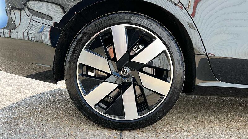 Volvo V60 2.0 T8 [455] Phev Ultra Dark 5Dr AWD Auto Estate