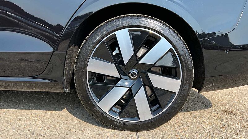 Volvo V60 2.0 T8 [455] Phev Ultra Dark 5Dr AWD Auto Estate
