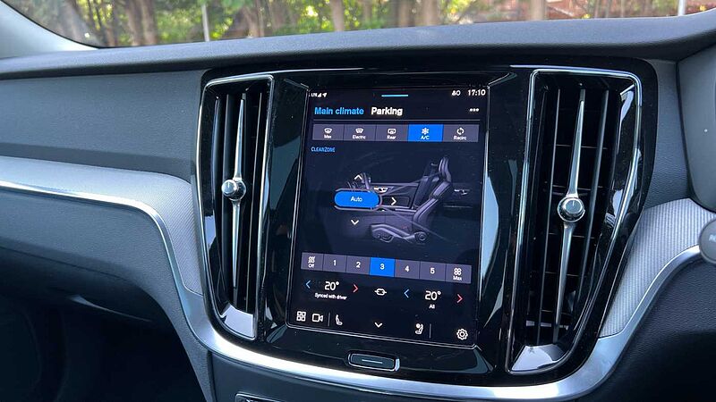 Volvo V60 2.0 T8 [455] Phev Ultra Dark 5Dr AWD Auto Estate