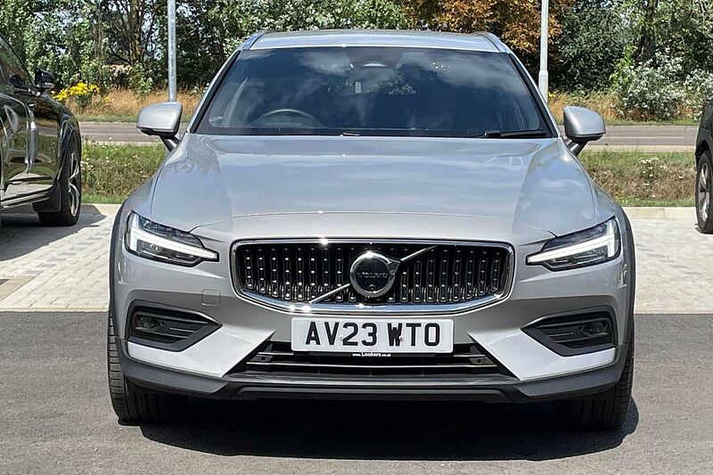 Volvo V60 Cross Country V60 Cross Country Plus, B5 AWD mild hybrid, Petrol