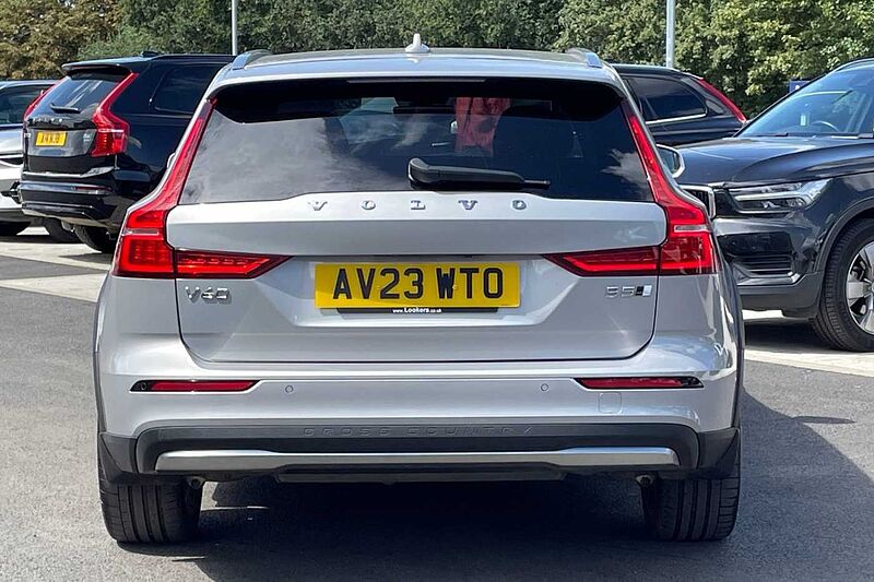 Volvo V60 Cross Country V60 Cross Country Plus, B5 AWD mild hybrid, Petrol