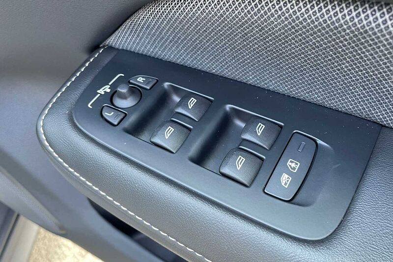 Volvo V60 Cross Country V60 Cross Country Plus, B5 AWD mild hybrid, Petrol