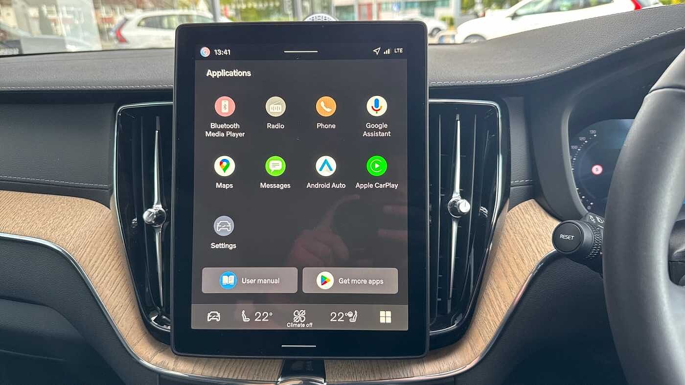 Volvo XC60 T8 Ultra, AWD Plug-in hybrid, Electric/Petrol, Dark