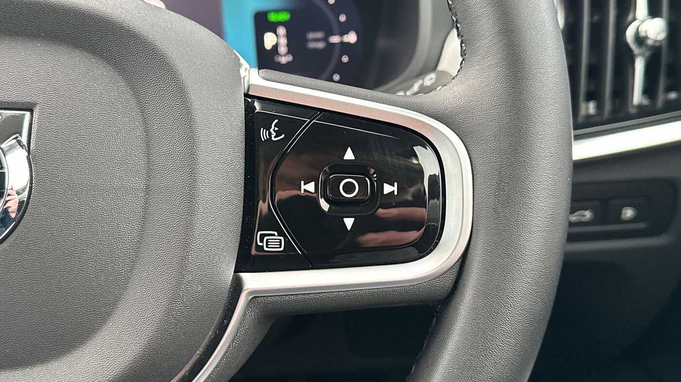 Volvo V90 T6 Plus, AWD Plug-in hybrid, Electric/Petrol, Dark