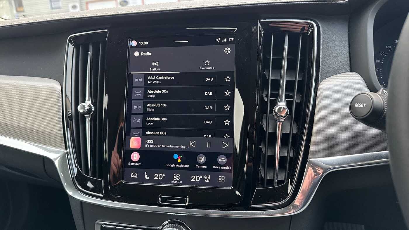 Volvo V90 T6 Plus, AWD Plug-in hybrid, Electric/Petrol, Dark