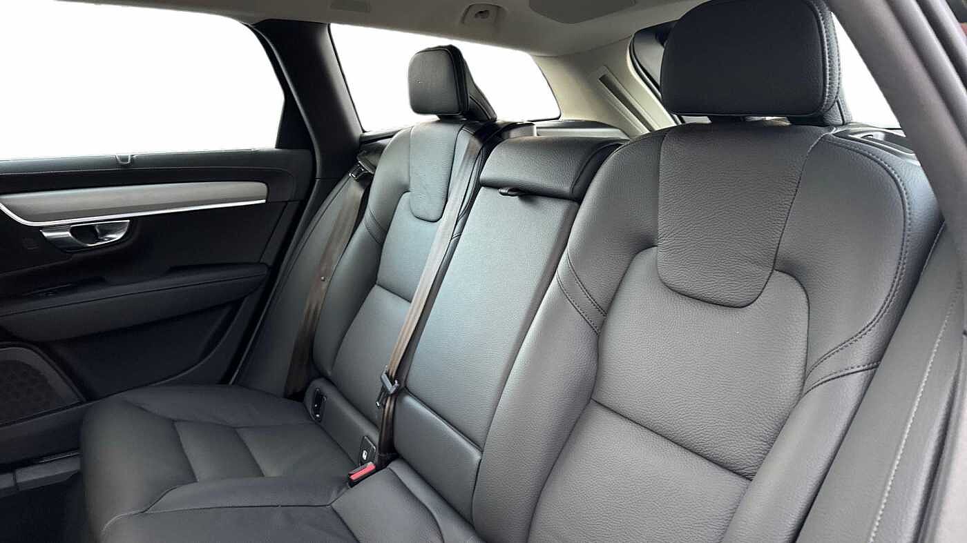 Volvo V90 T6 Plus, AWD Plug-in hybrid, Electric/Petrol, Dark