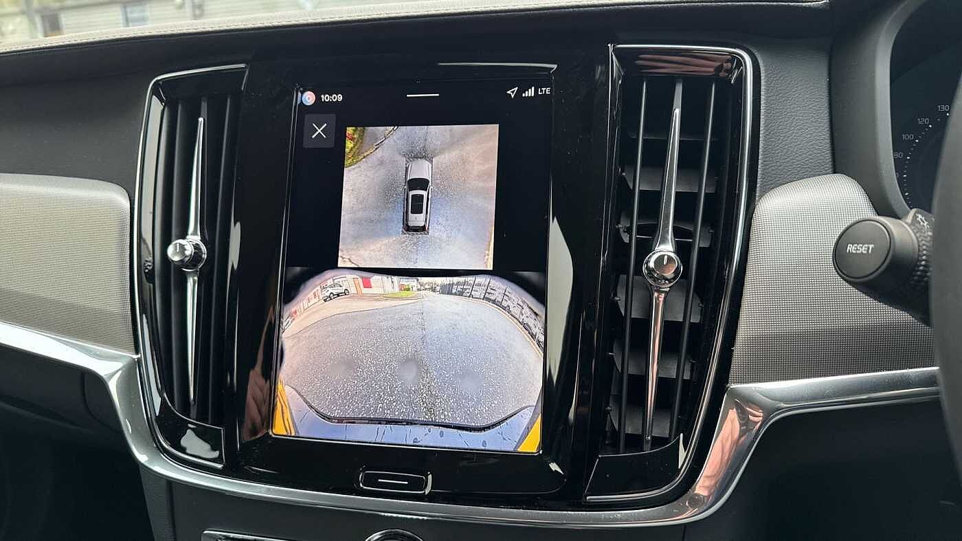 Volvo V90 T6 Plus, AWD Plug-in hybrid, Electric/Petrol, Dark