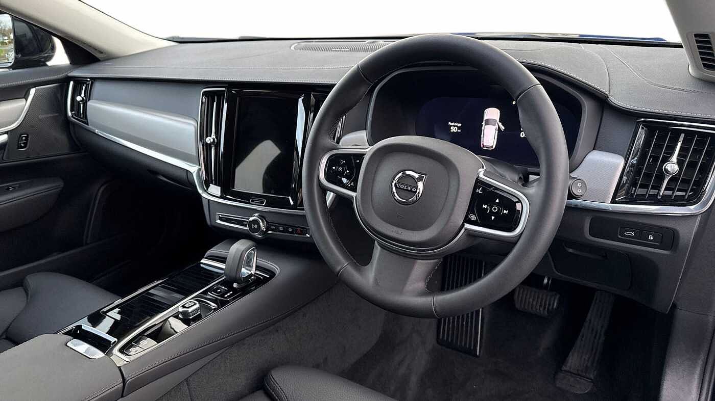 Volvo V90 T6 Plus, AWD Plug-in hybrid, Electric/Petrol, Dark
