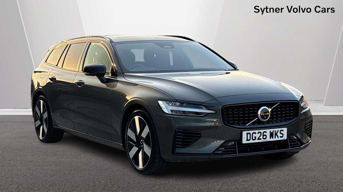 Volvo V60 T8 Ultra, AWD Plug-in hybrid, Electric/Petrol, Dark