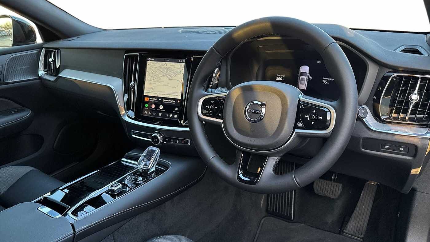 Volvo V60 T8 Ultra, AWD Plug-in hybrid, Electric/Petrol, Dark