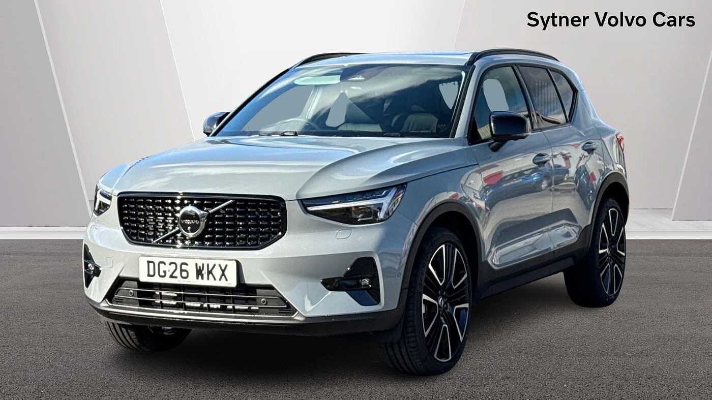 Volvo XC40 B3 Ultra, Mild hybrid, Petrol, Dark