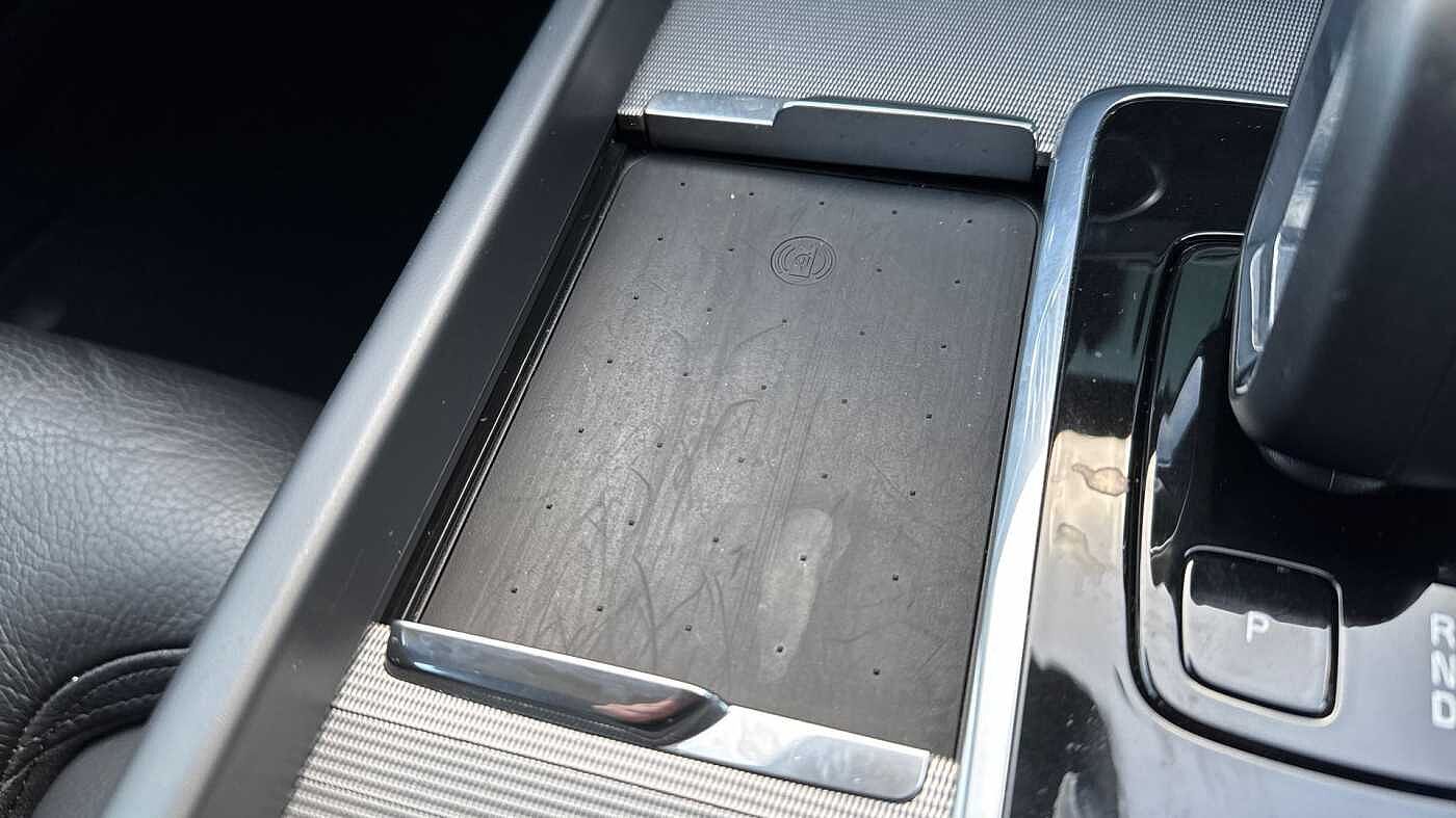 Volvo S60 B5 Plus, mild hybrid, Petrol, Dark