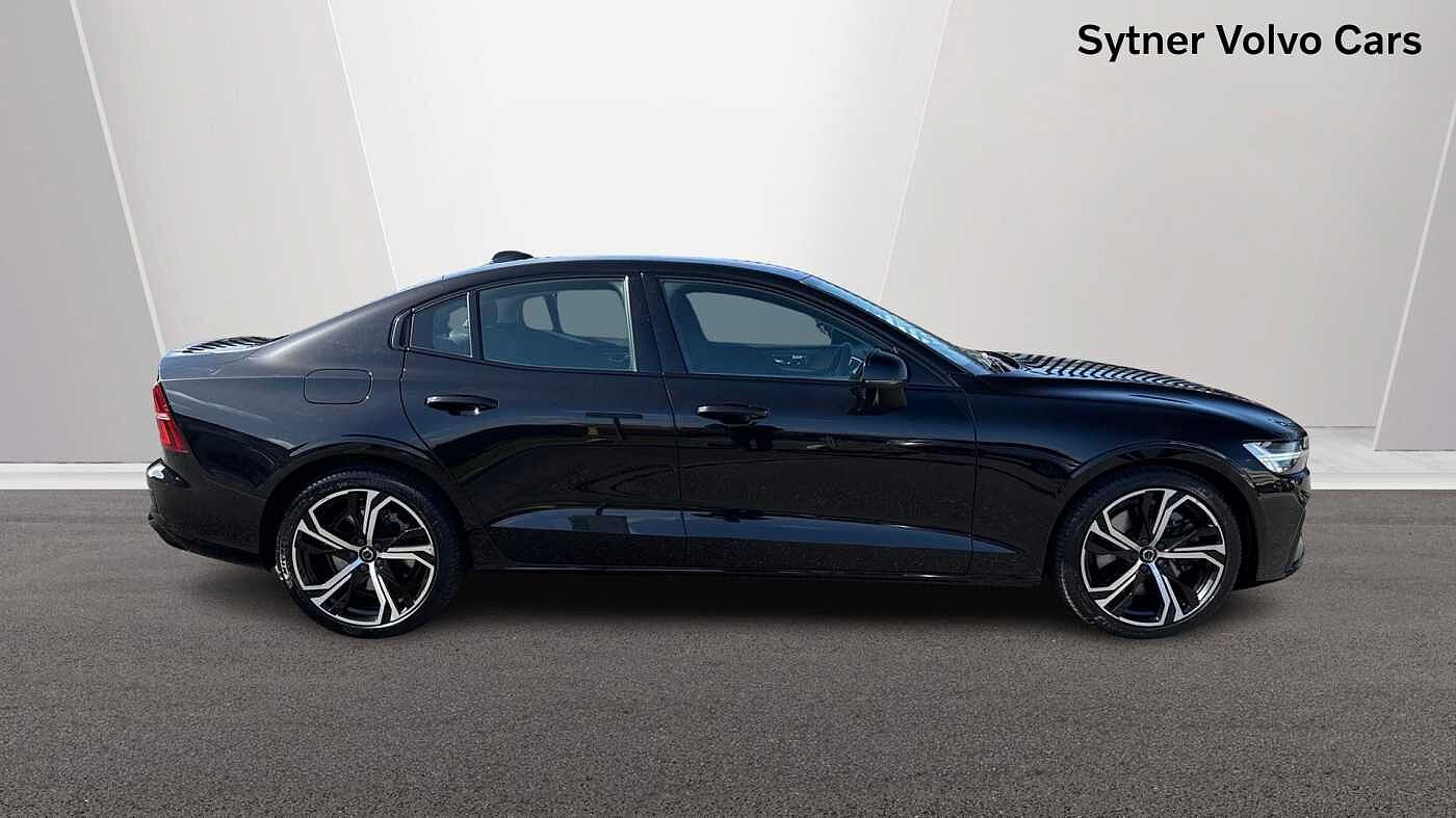 Volvo S60 B5 Plus, mild hybrid, Petrol, Dark