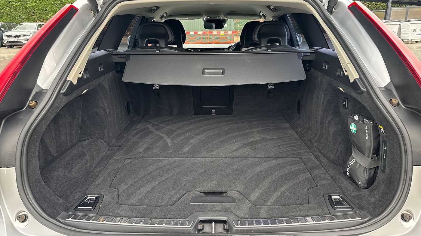 Volvo V90 Cross Country D4 AWD Automatic