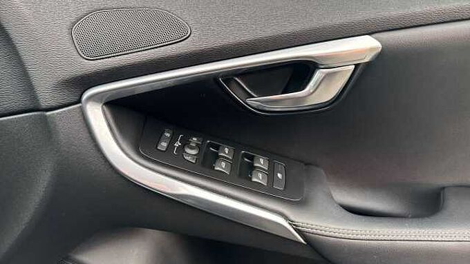 Volvo V40 T2 R-Design Pro Automatic