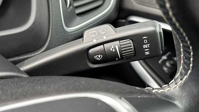 Volvo V40 T2 R-Design Pro Automatic