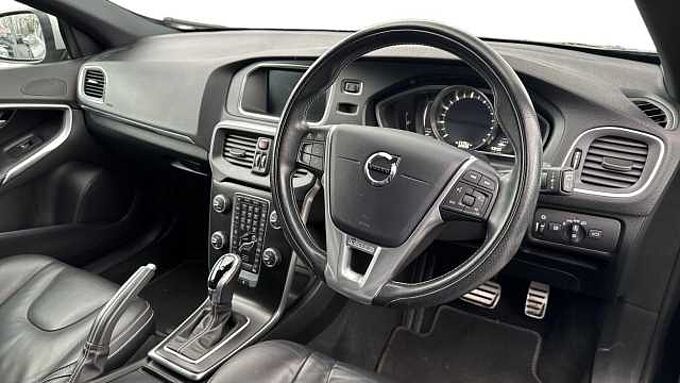 Volvo V40 T2 R-Design Pro Automatic