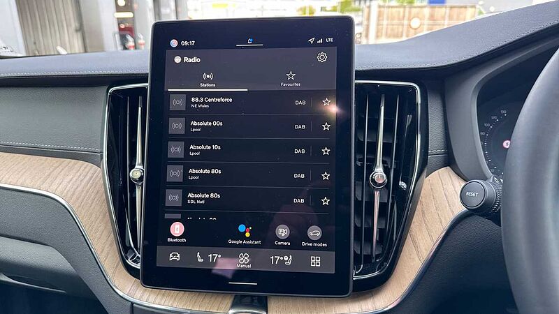 Volvo XC60 Ultra, T8 AWD Plug-in hybrid, Electric/Petrol, Dark