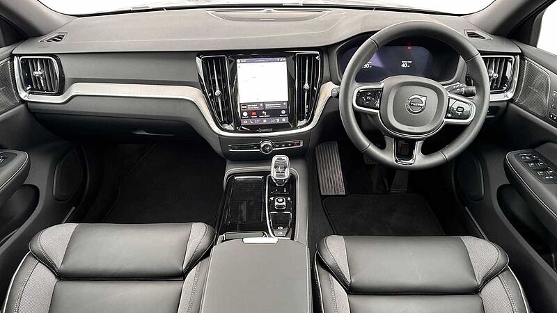 Volvo V60 T8 Ultra, AWD Plug-in hybrid, Electric/Petrol, Dark