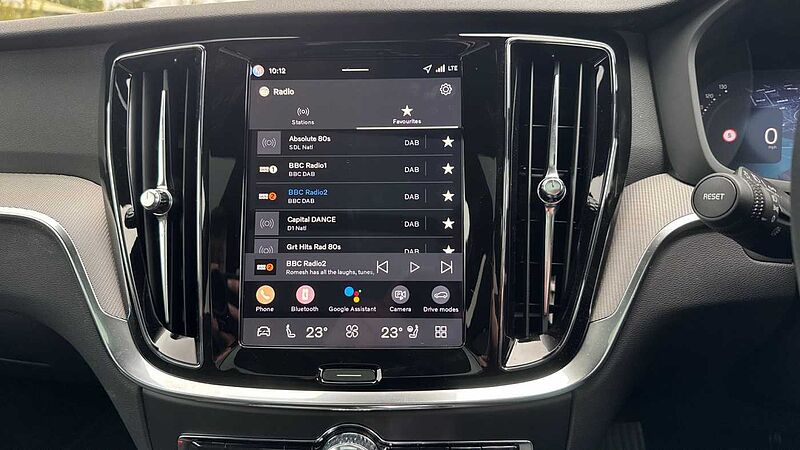 Volvo V60 T8 Ultra, AWD Plug-in hybrid, Electric/Petrol, Dark