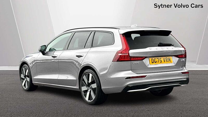 Volvo V60 T8 Ultra, AWD Plug-in hybrid, Electric/Petrol, Dark