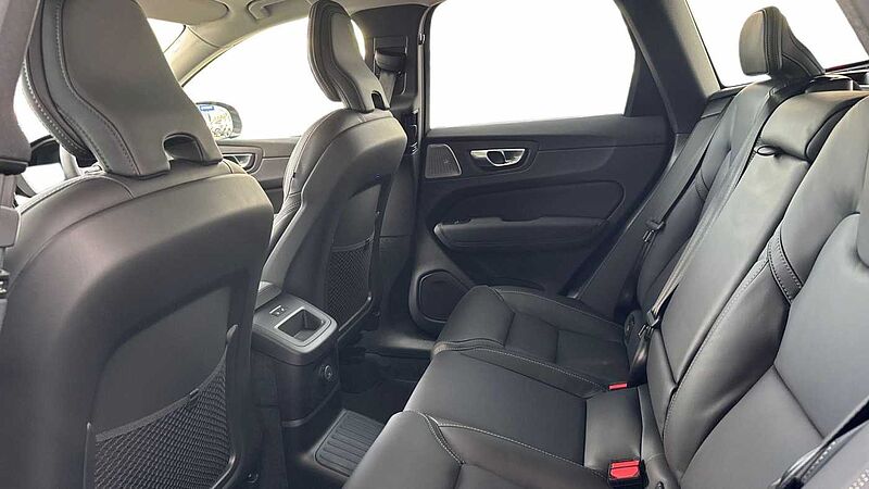 Volvo XC60 T8 Ultra, AWD Plug-in hybrid, Electric/Petrol, Dark