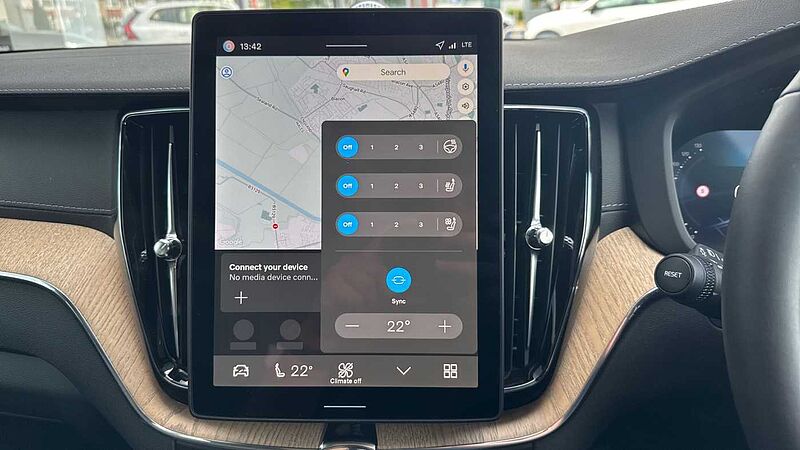 Volvo XC60 T8 Ultra, AWD Plug-in hybrid, Electric/Petrol, Dark