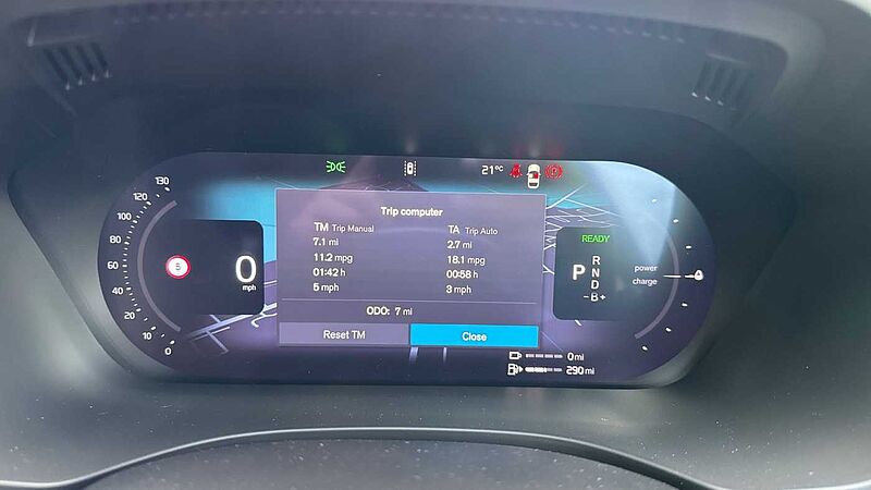 Volvo XC60 T8 Ultra, AWD Plug-in hybrid, Electric/Petrol, Dark