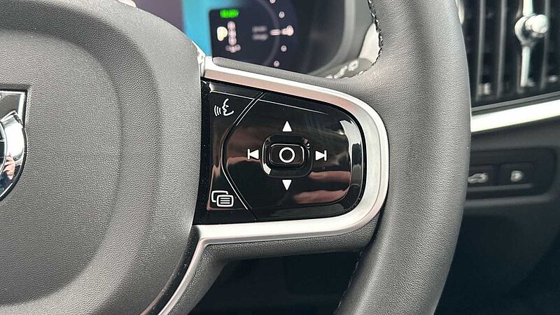 Volvo V90 T6 Plus, AWD Plug-in hybrid, Electric/Petrol, Dark
