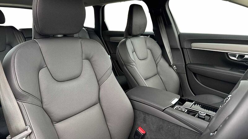 Volvo V90 T6 Plus, AWD Plug-in hybrid, Electric/Petrol, Dark