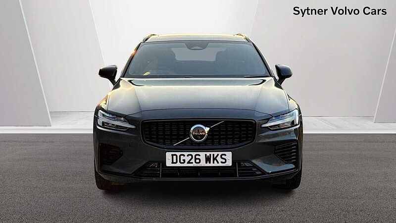 Volvo V60 T8 Ultra, AWD Plug-in hybrid, Electric/Petrol, Dark