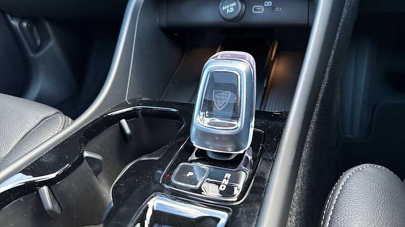 Volvo XC40 B3 Ultra, Mild hybrid, Petrol, Dark